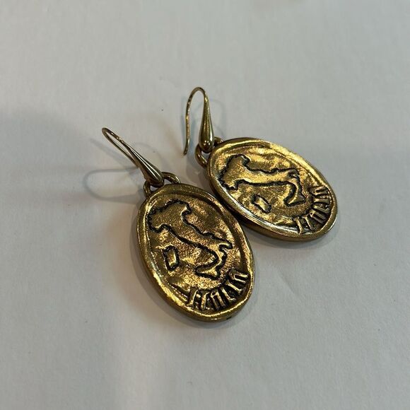 NWOT Patricia Nash Gold Italia Hanging Earring - Picture 2 of 5